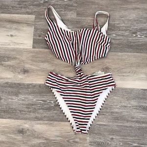 Abercrombie cut out 1 piece